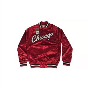 Chicago Bulls Mens Sizes Mitchell & Ness Red Satin Button Snap Jacket